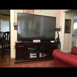 Mitsubishi 65” Tv